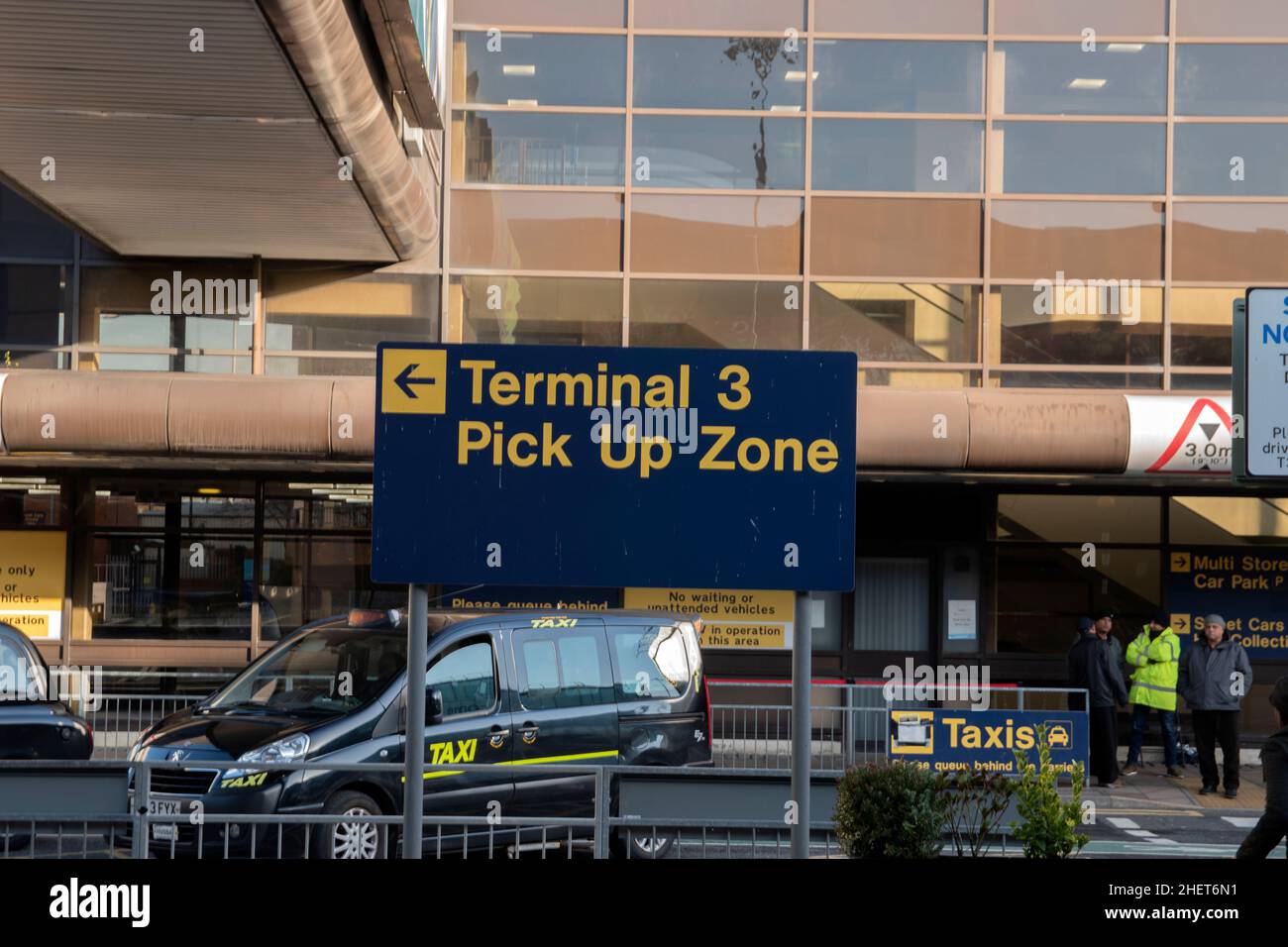 Direction Sign Terminal 3 At The Airport Of Manchester England 9-12-2019 Stock Photo