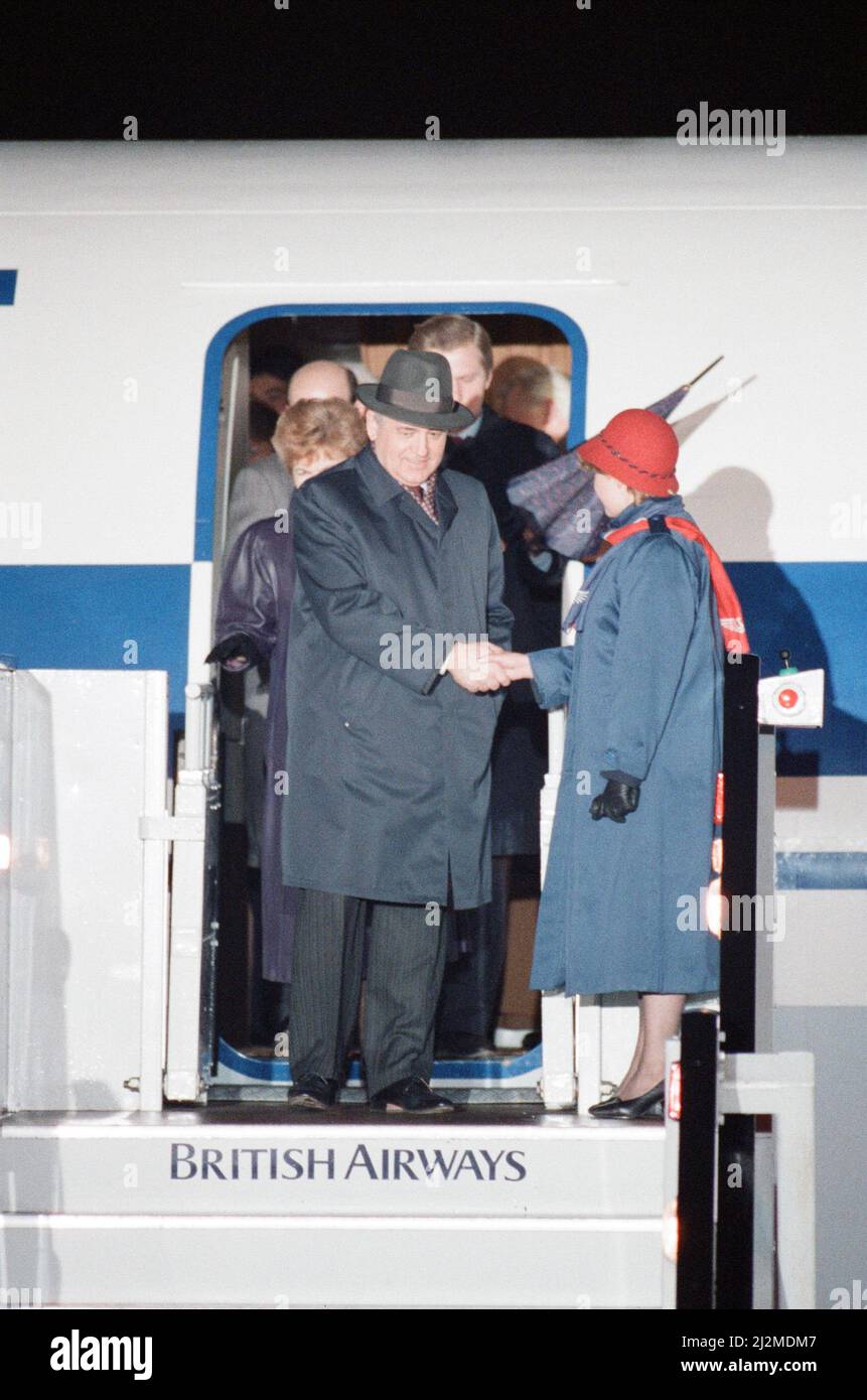 Mikhail Gorbachev, General Secretary of the Central Committee of the Communist Party of the Soviet Union, arriving at Heathrow Airport. 5th April 1989. Stock Photo