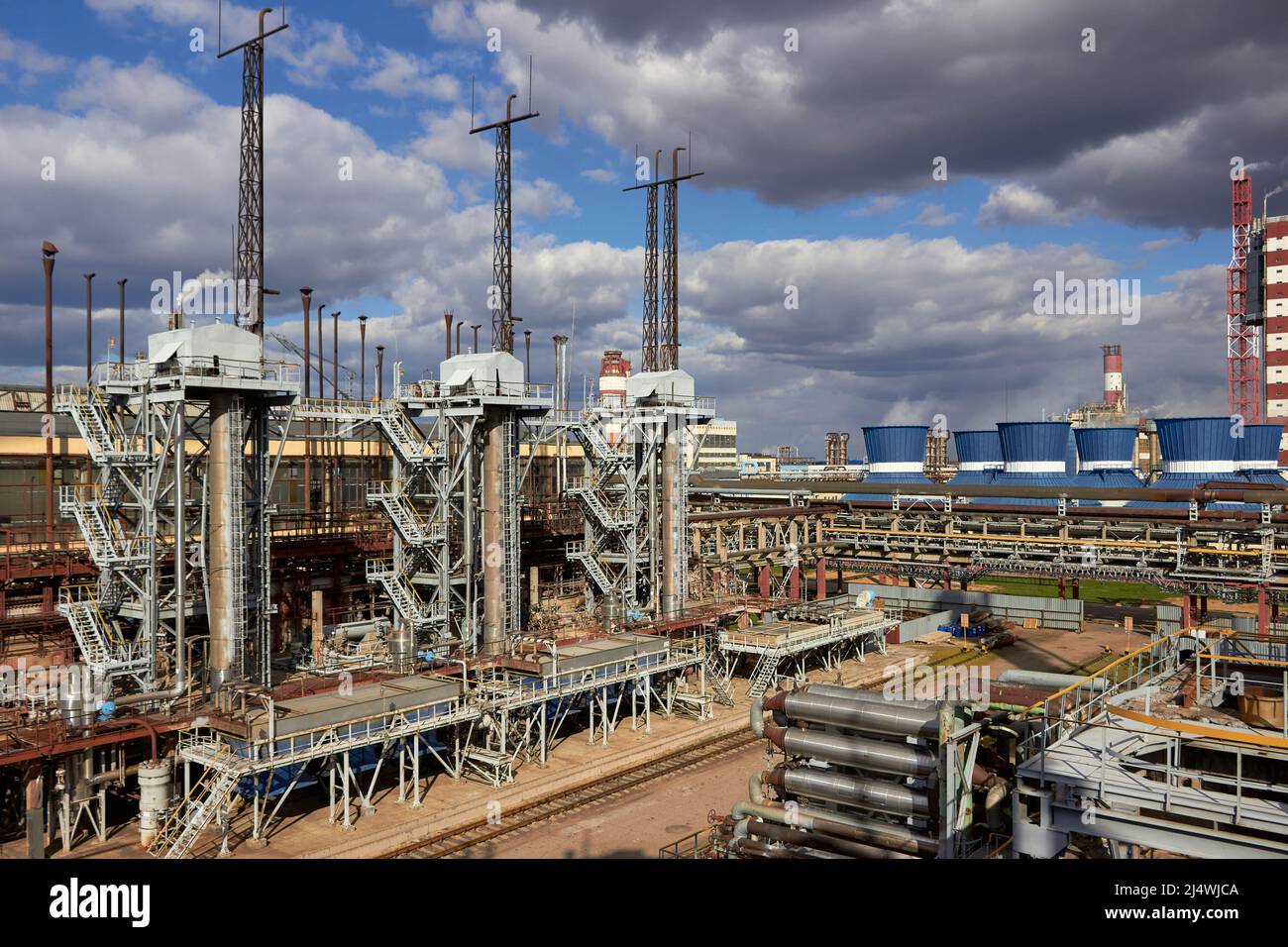 Methanol synthesis process mixed reforming reactors columns and cooling towers. Methanol production and CO2 utilization by methanol reactor column for Stock Photo