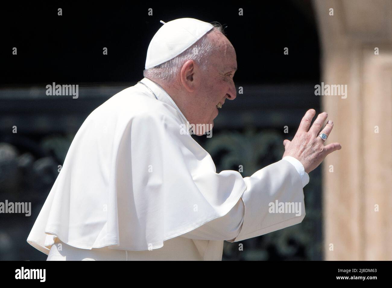 Italy, Rome, Vatican, 15/05/02. Pope Francis presides over the celebration of the Eucharist and the Rite of Canonization of Blesseds:Titus Brandsma, Lazarus known as Devasahayam, César de Bus, Luigi Maria Palazzolo, Justin Maria Russolillo, Charles de Foucauld, Marie Rivier, Mary Frances of Jesus Rubatto, Mary of Jesus Santocanale and Mary Domenica Mantovani in St. Peter's Square at the Vatican . Photograph by Alessia Giuliani/Catholic Press Photo. RESTRICTED TO EDITORIAL USE - NO MARKETING - NO ADVERTISING CAMPAIGNS Stock Photo