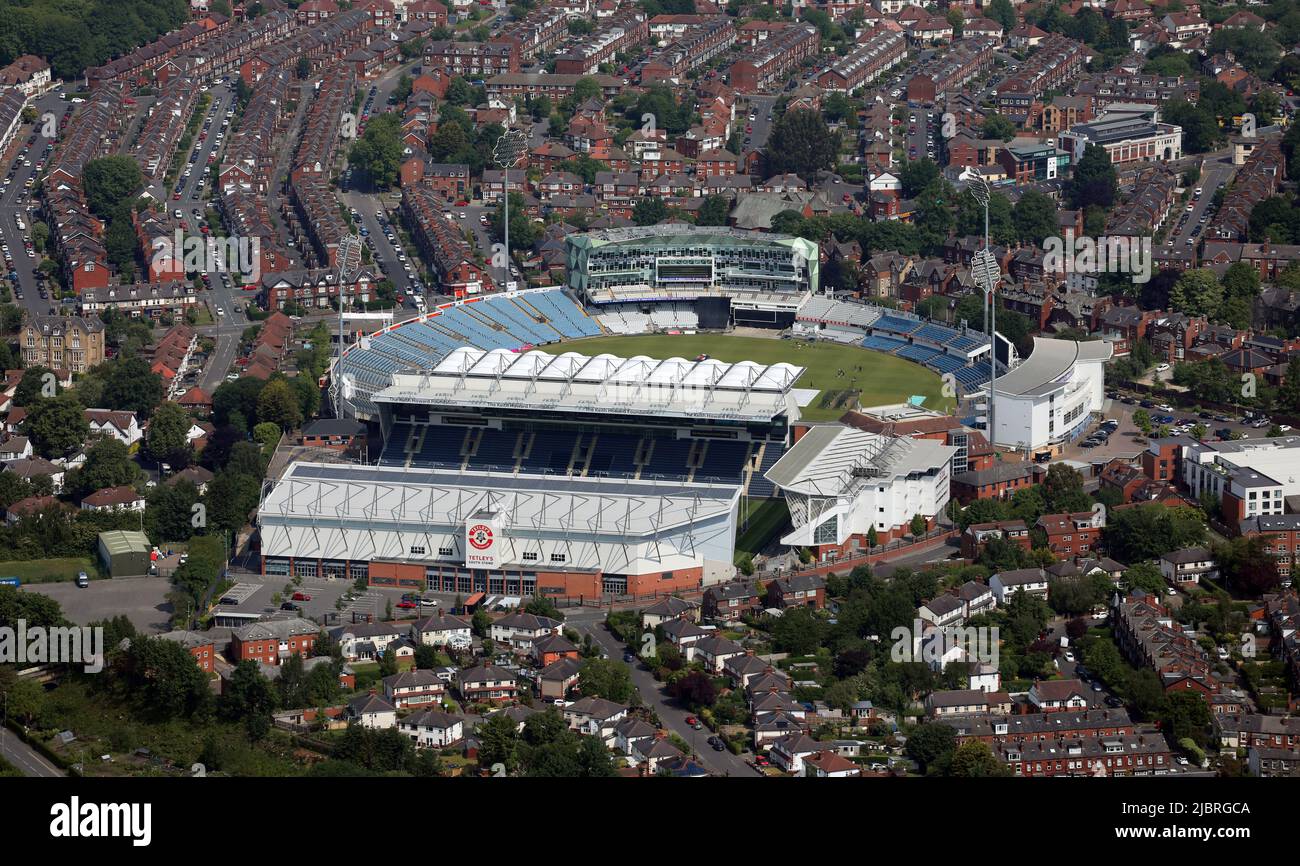 aerial view of Headingley Stadium, Rugby League Ground & Yorkshire Cricket Ground, Leeds, West Yorkshire Stock Photo