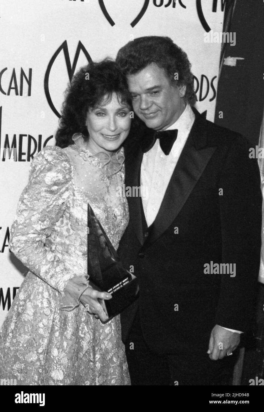 Loretta Lynn and Conway Twitty at the 1985 American Music Awards on January 29, 1985. Credit: Ralph Dominguez/MediaPunch Stock Photo