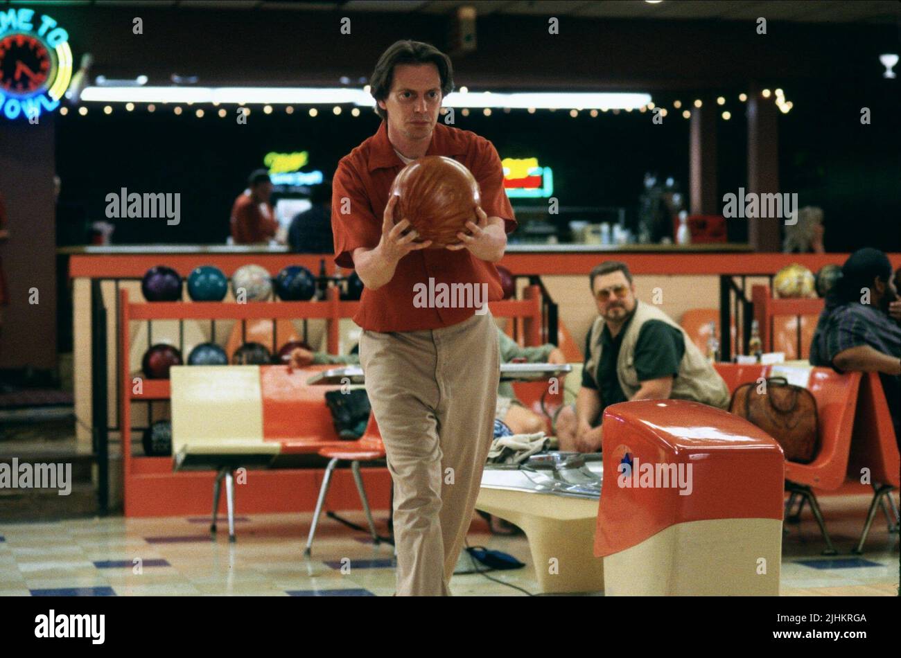 STEVE BUSCEMI, JOHN GOODMAN, THE BIG LEBOWSKI, 1998 Stock Photo