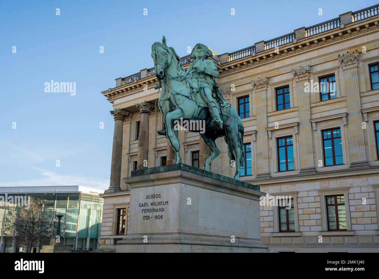 Sculpture of Charles William Ferdinand, Duke of Brunswick-Wolfenbuttel in front of Brunswick Palace - Braunschweig, Lower Saxony, Germany Stock Photo