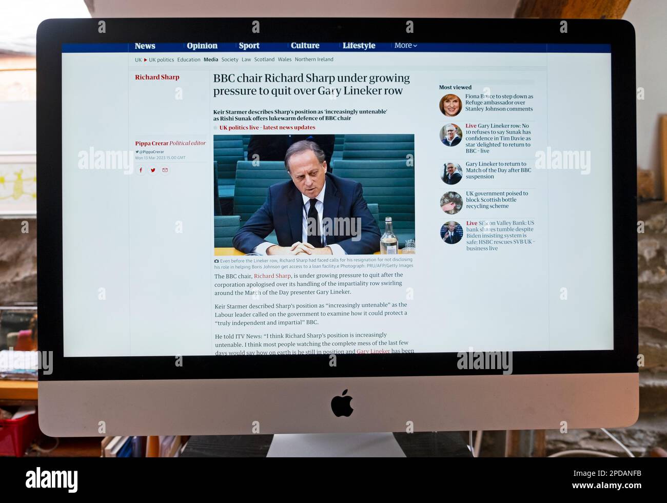 'BBC chair Richard Sharp under growing pressure to quit over Gary Lineker row' Guardian newspaper headline article computer screen 13 March 2023 UK Stock Photo