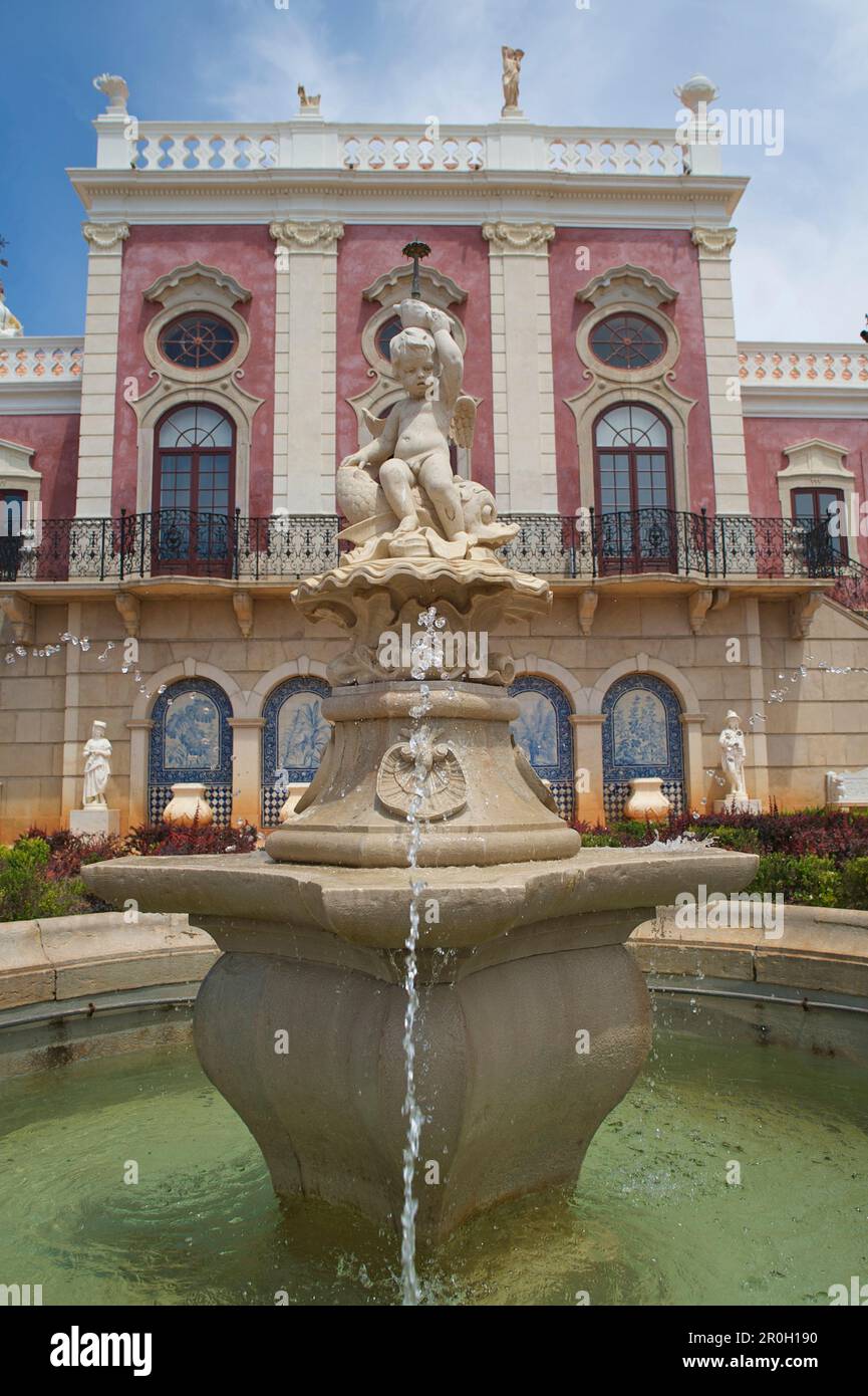 Fountiain in the garden, Palacio de Estoi, Estoi, Algarve, Portugal, Europe Stock Photo