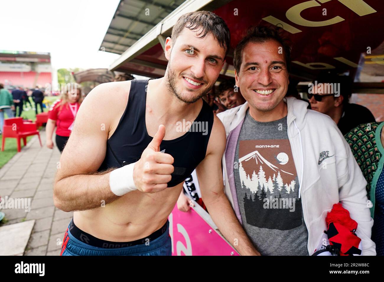 Rotterdam, Netherlands. 21st May, 2023. Rotterdam - Santiago Gimenez of Feyenoord, Ignacio Ostertag during the match between FC Emmen v Feyenoord at De Oude Meerdijk on 21 May 2023 in Rotterdam, Netherlands. Credit: box to box pictures/Alamy Live News Stock Photo