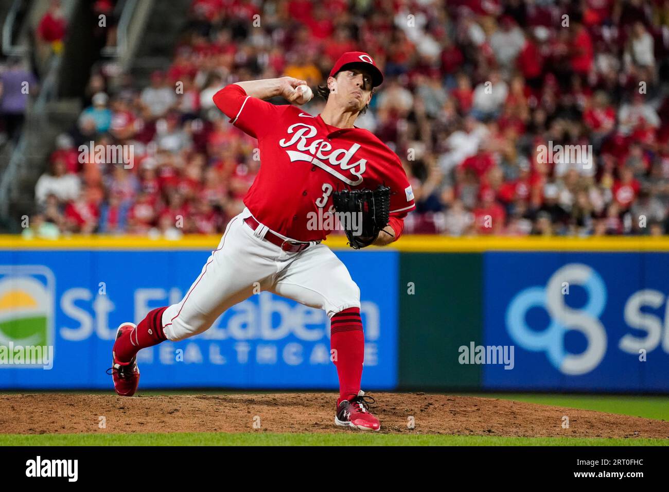 Cincinnati Reds relief pitcher Lucas Sims delivers during the fourth ...