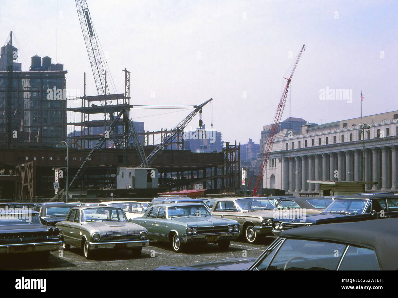 New York in 1966, Manhattan, Madison Square Garden under construction, General Post Office on the right Stock Photo