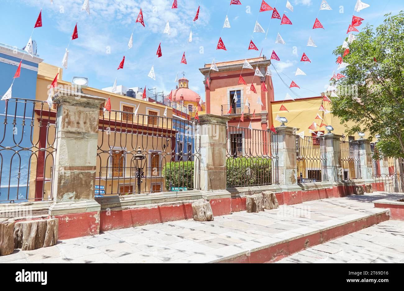 The outstanding Iglesia de la Compania in Guanajuato, Mexico Stock ...