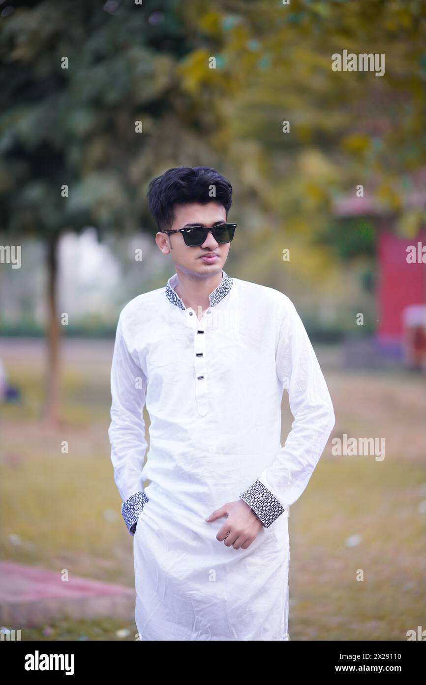 7580+ Best Bangladeshi  Boy Pictures | Free Handsome Boy & Beautiful Boy in the Bangladesh | Download Free hi-res Stock Images on Alamy Stock Photo