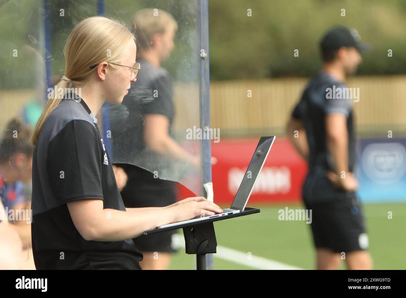 Ipswich team analyst Oxford United Women FC v Ipswich Town FC Women FA Women's National League 18 August 2024 at Oxford City FC Stock Photo