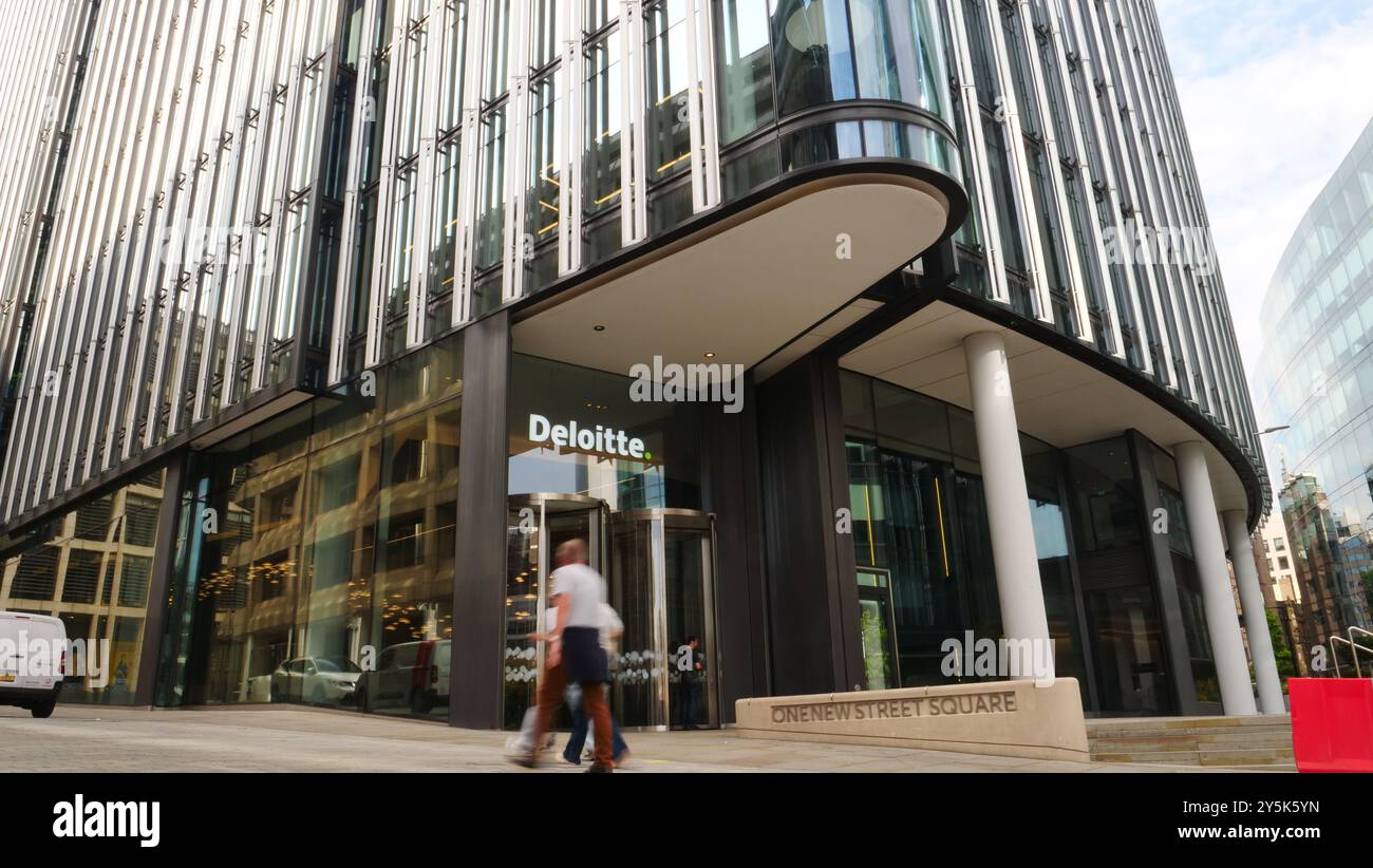 The Deloitte offices at 1 New Street Square London Stock Photo