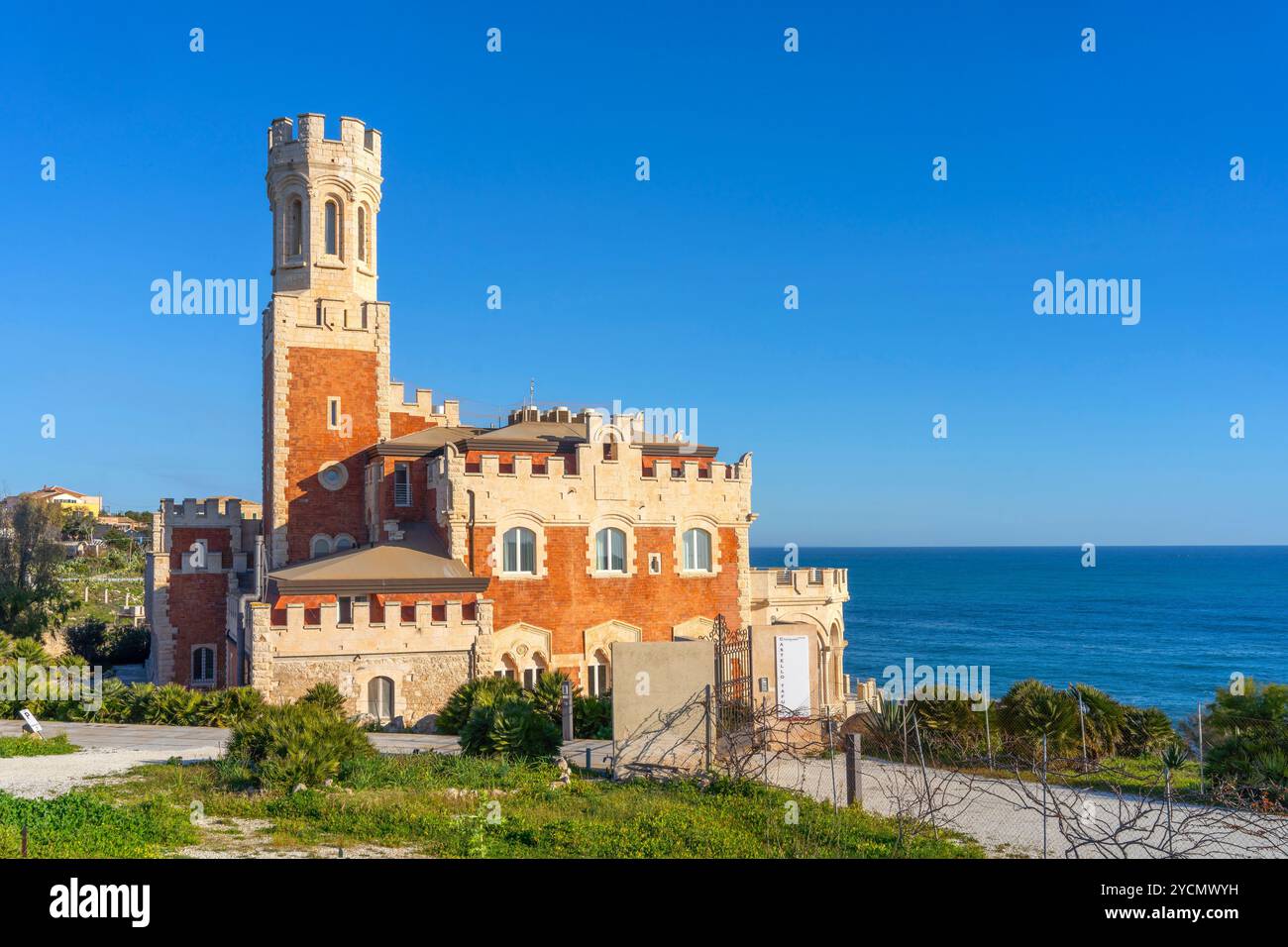 Tafuri Castle, Portopalo di Capo Passero, Siracusa, Sicily, Italy Stock Photo