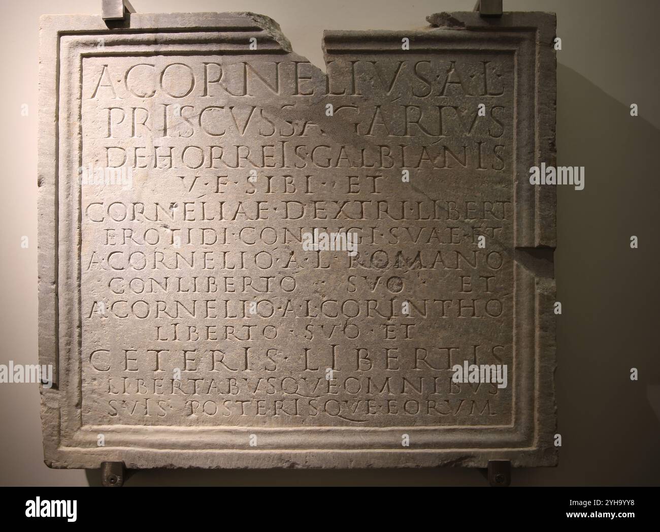 Inscription indicated the sepulchre built by the freedman A. Cornelius Priscus, woolen cloaks seller-sagarius, at the Horrea Galbana. 1st century. Rom Stock Photo