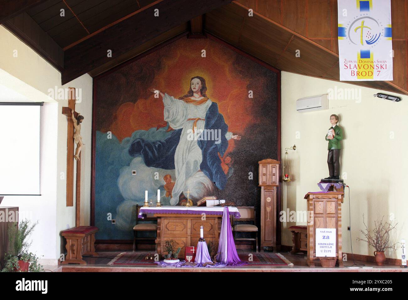 Main altar in the parish church of the Saint Dominic Savio in Slavonski Brod, Croatia Stock Photo