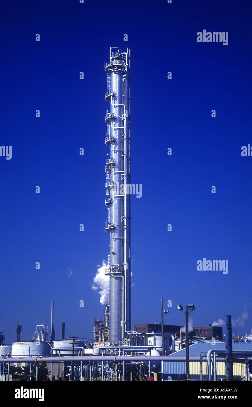 CRACKING TOWER OIL REFINERY Stock Photo