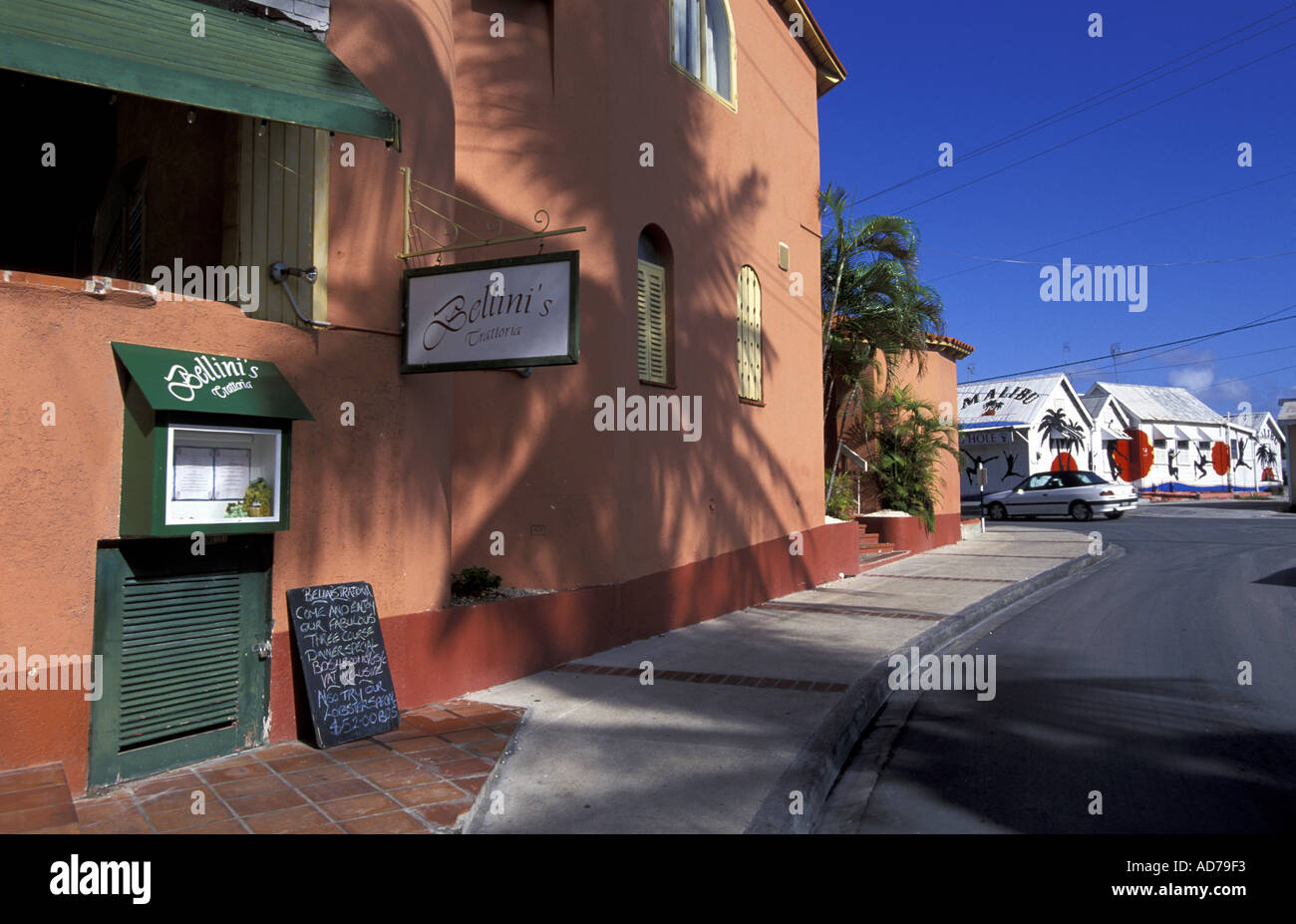 CARIBBEAN BRITISH WEST INDIES BARBADOS LA BARBADE BRIDGETOWN STREET RUM SHOP AT REAR Stock Photo