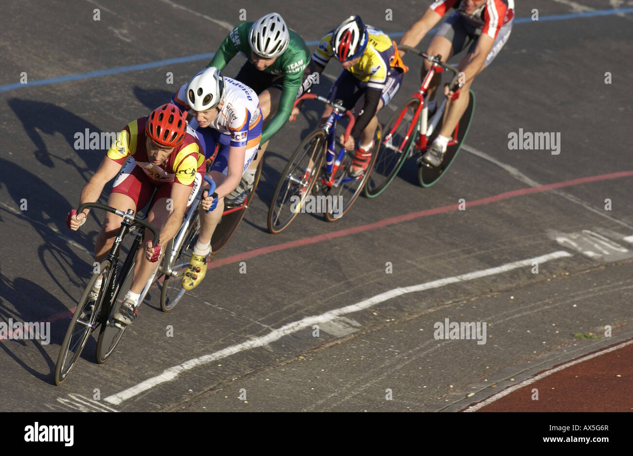 bicycle track racing at the welwyn garden city league,welwyn, hertfordshire,uk Stock Photo