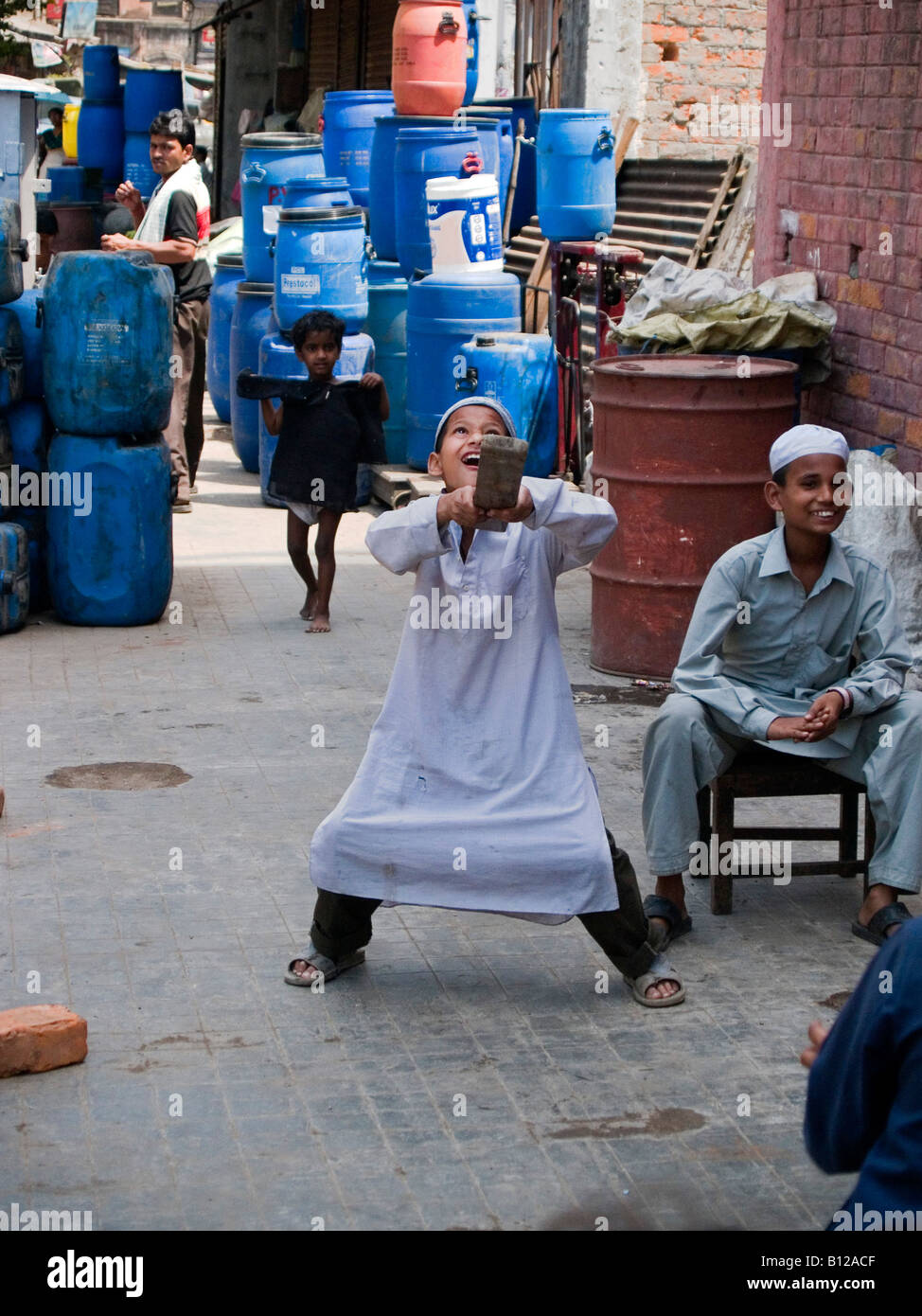 Moslem boys playing cricket in Calcutta Stock Photo