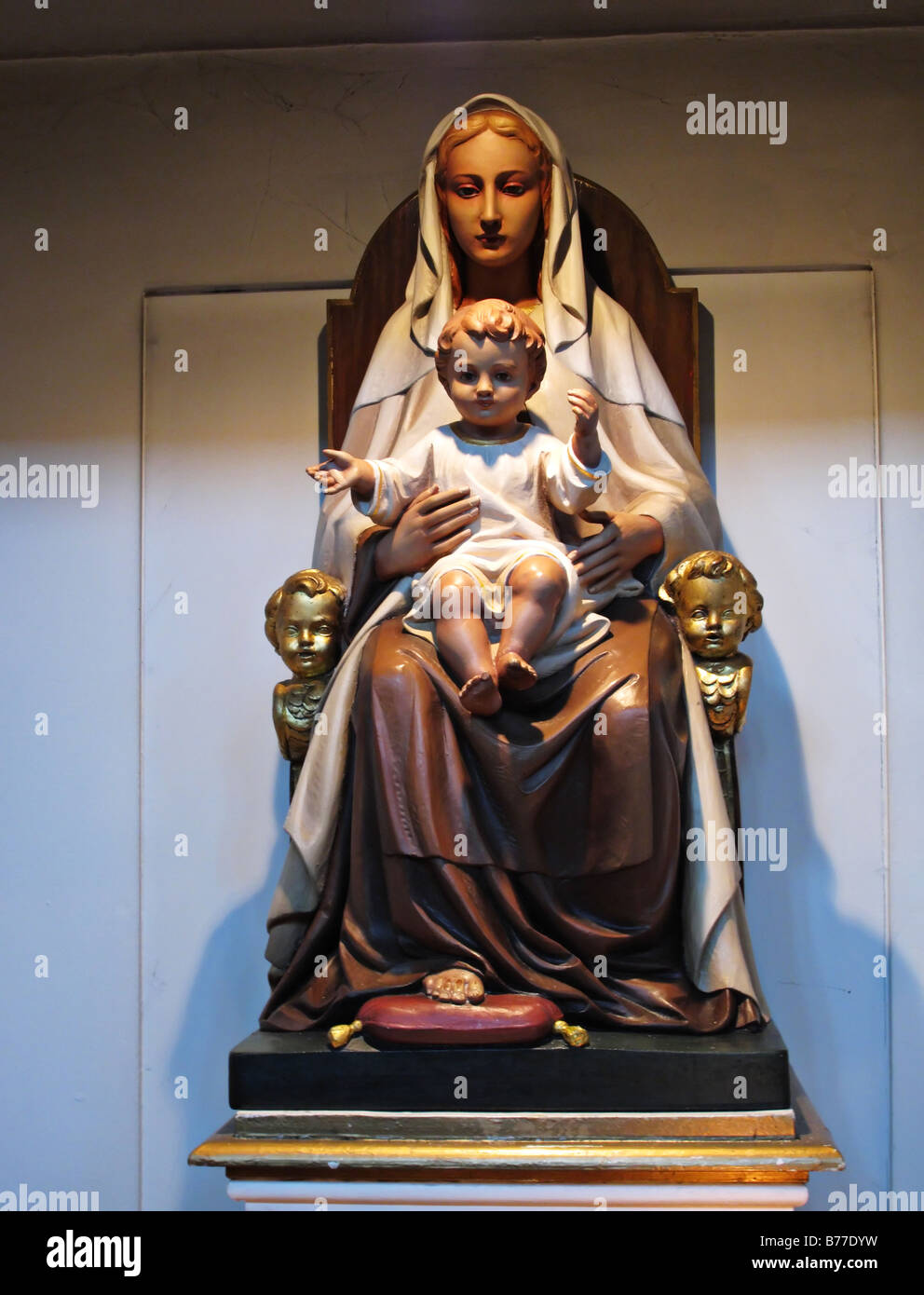 Madonna & Child statue in Whitefrier St. Church Dublin Ireland Stock Photo