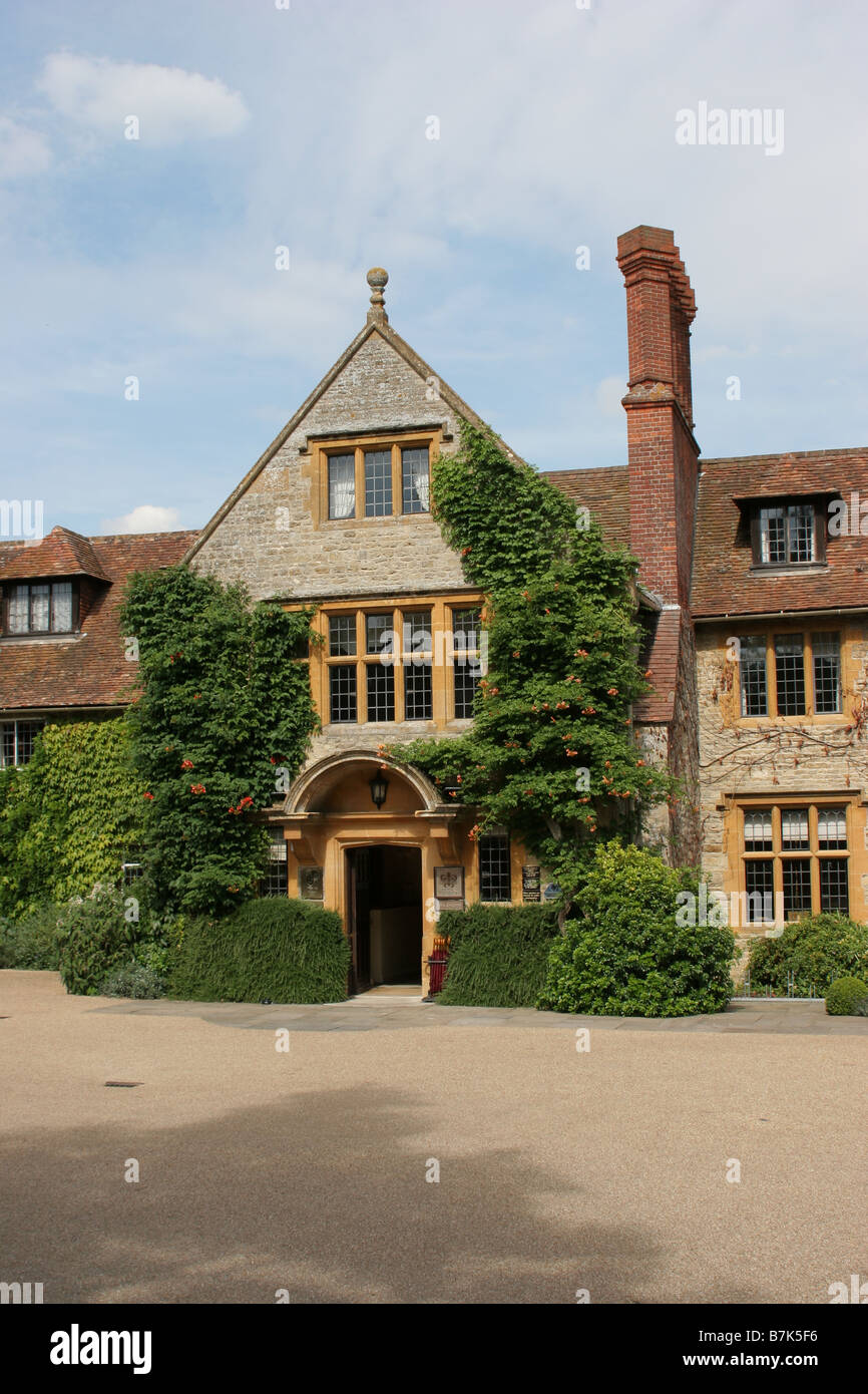 Le Manoir aux Quat'Saisons, Raymond Blanc's Two Michelin star Restaurant in Great Milton Oxfordshire Stock Photo