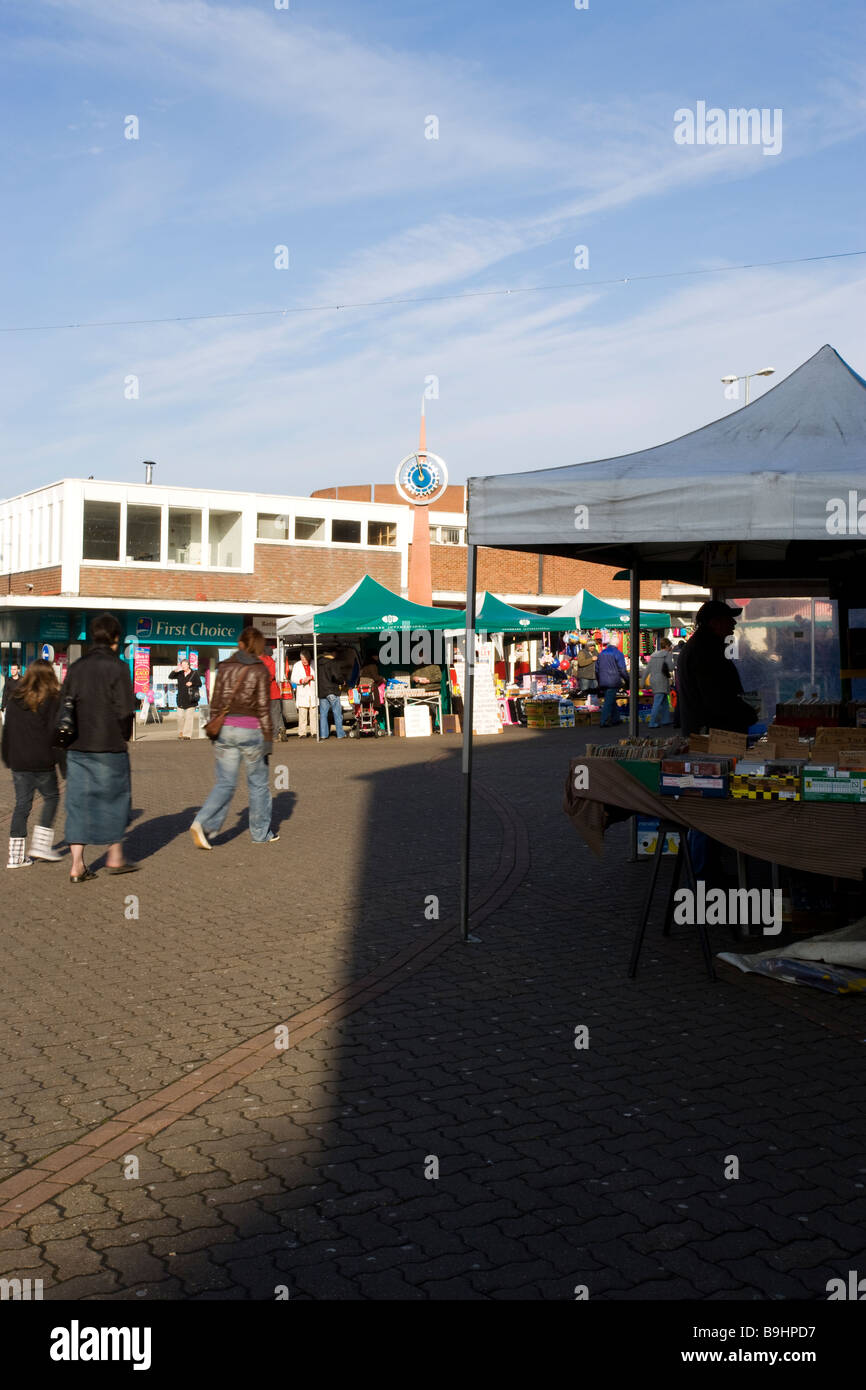 Street view kettering town northamptonshire hi-res stock photography ...