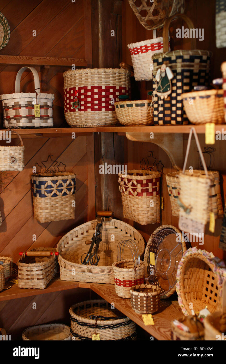 basket baskets craft crafting handmade shop craft crafting Ohio park American USA Stock Photo