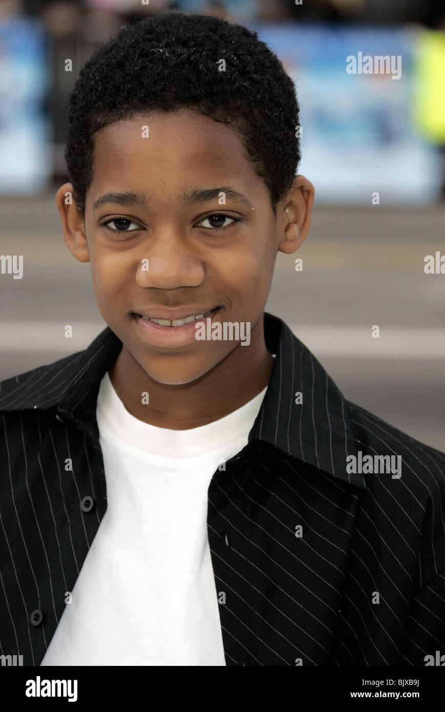 TYLER JAMES WILLIAMS HAPPYFEET FILM PREMIERE CHINESE THEATRE HOLLYWOOD LOS ANGELES USA 12 November 2006 Stock Photo