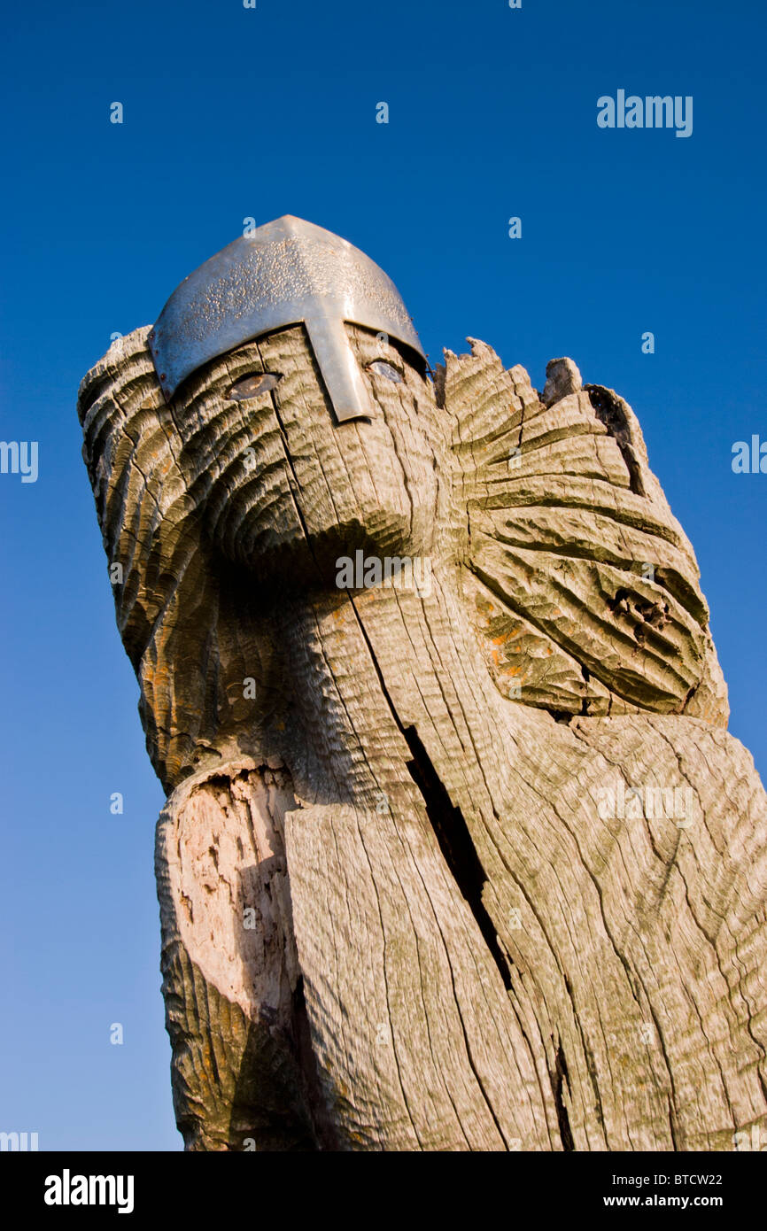 'Scottish Athena' Ash sculpture by Rosie Bradshaw above Crovie, Banffshire, Scotland Stock Photo