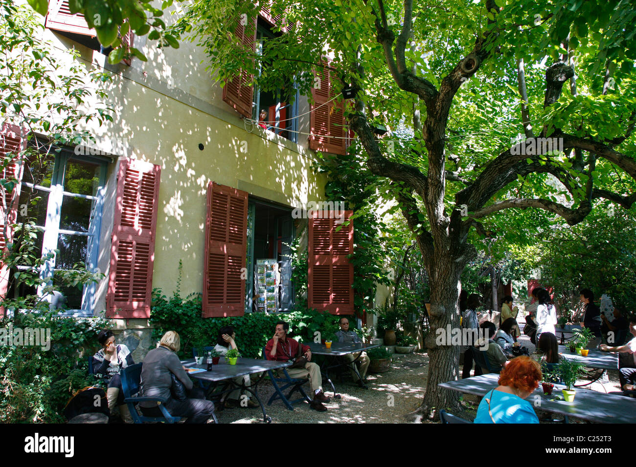 The facade and garden of Atelier Cezanne, Aix en Provence, Bouches du Rhone,  Provence, France. Stock Photo