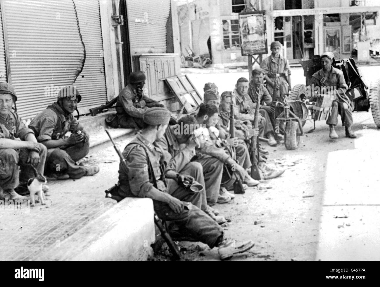 German paratroopers in Heraklion, May 1941 Stock Photo