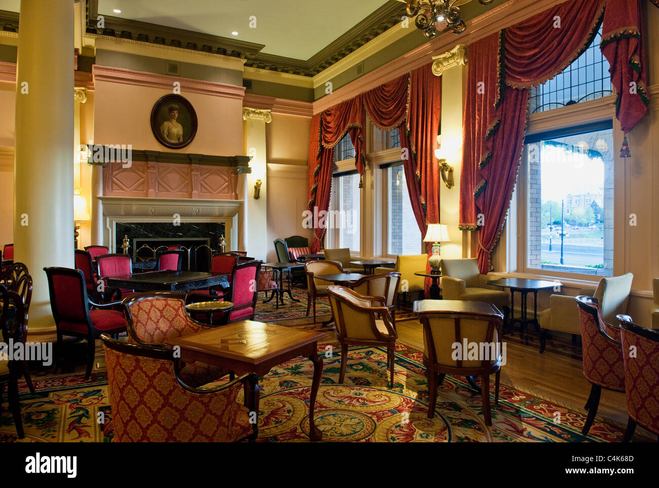 Fairmont Empress (most commonly known as The Empress) is one of the oldest and most famous hotels in Victoria, British Columbia. Stock Photo