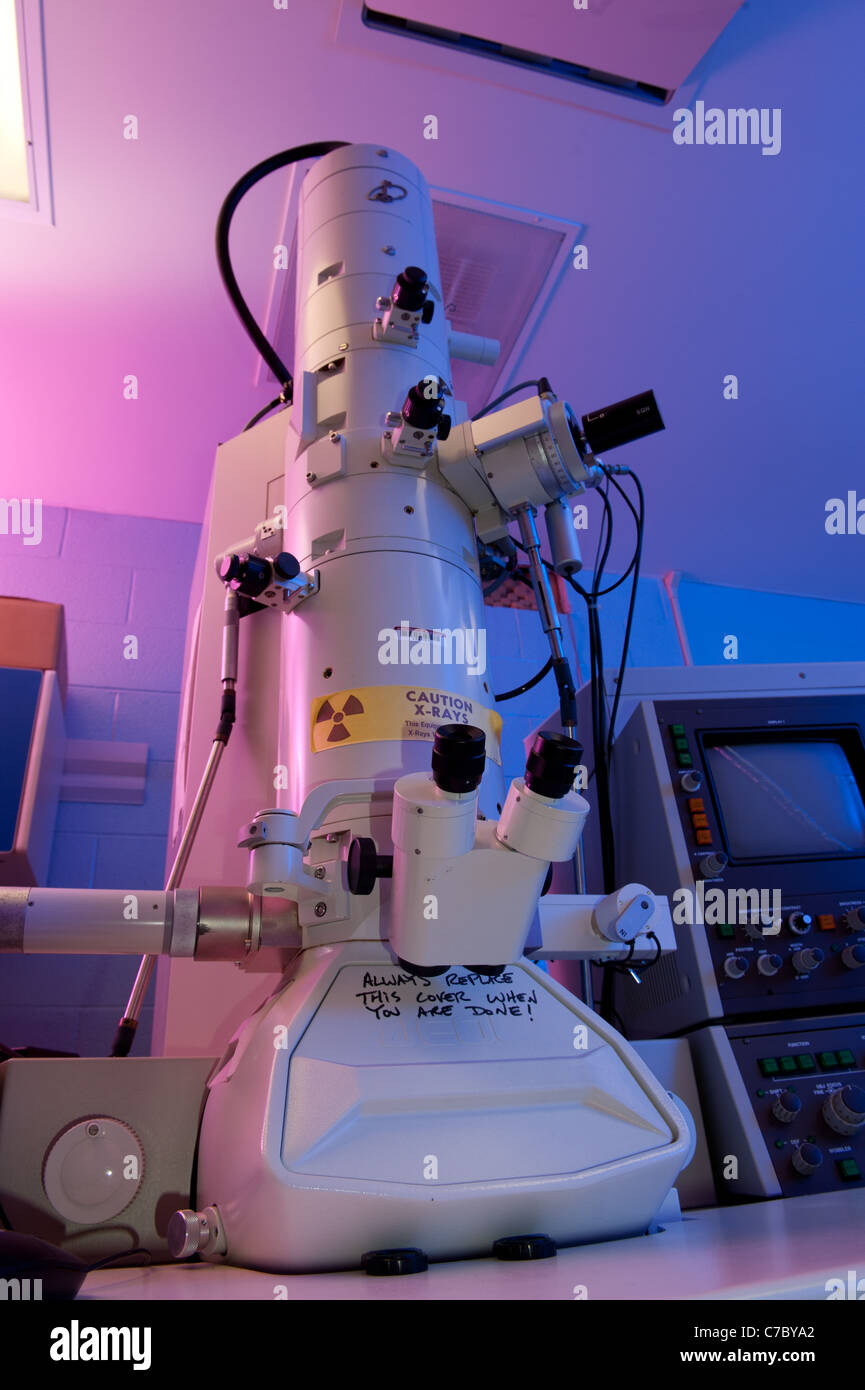 electron microscope in a science lab Stock Photo