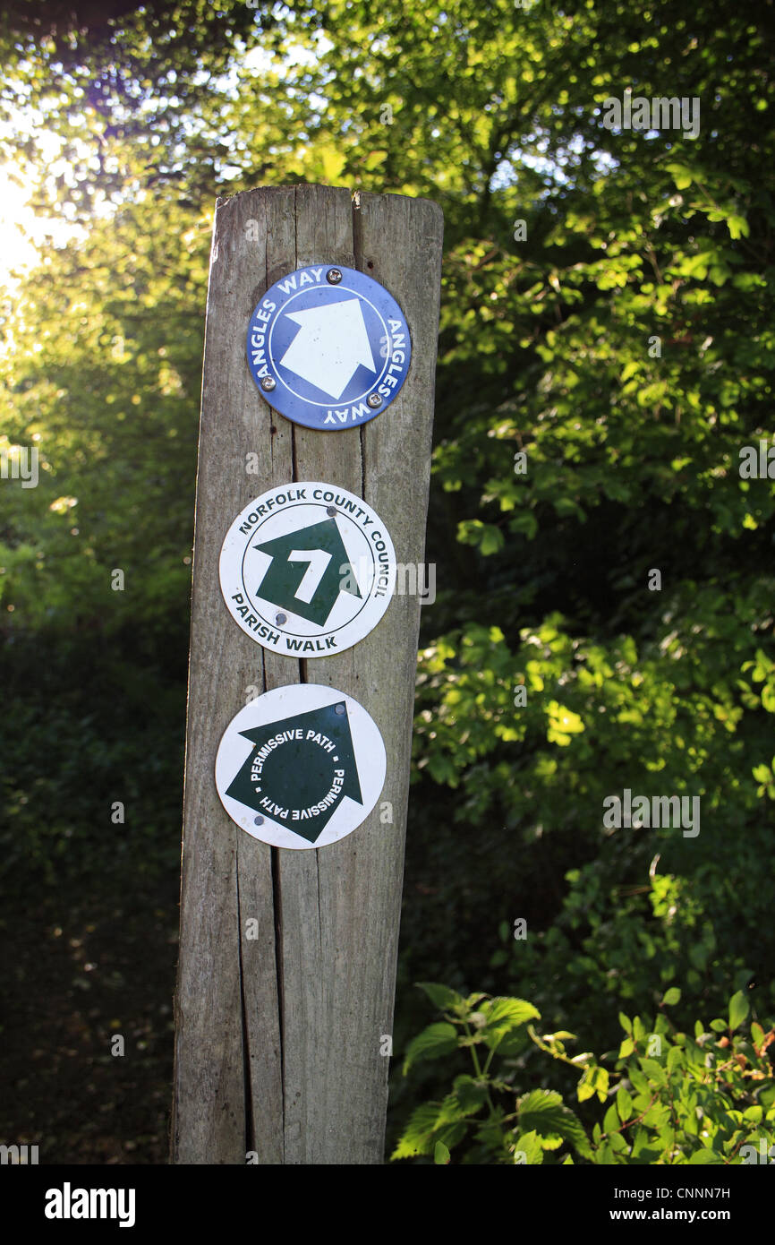 Angles Way' 'Parish Walk' 'Permissive Path' signs post edge valley fen reserve Roydon Fen Roydon Upper Waveney Valley Norfolk Stock Photo