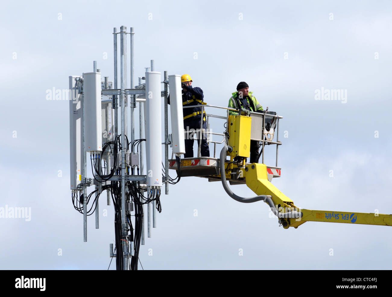 Communication mast, Britain, UK Stock Photo