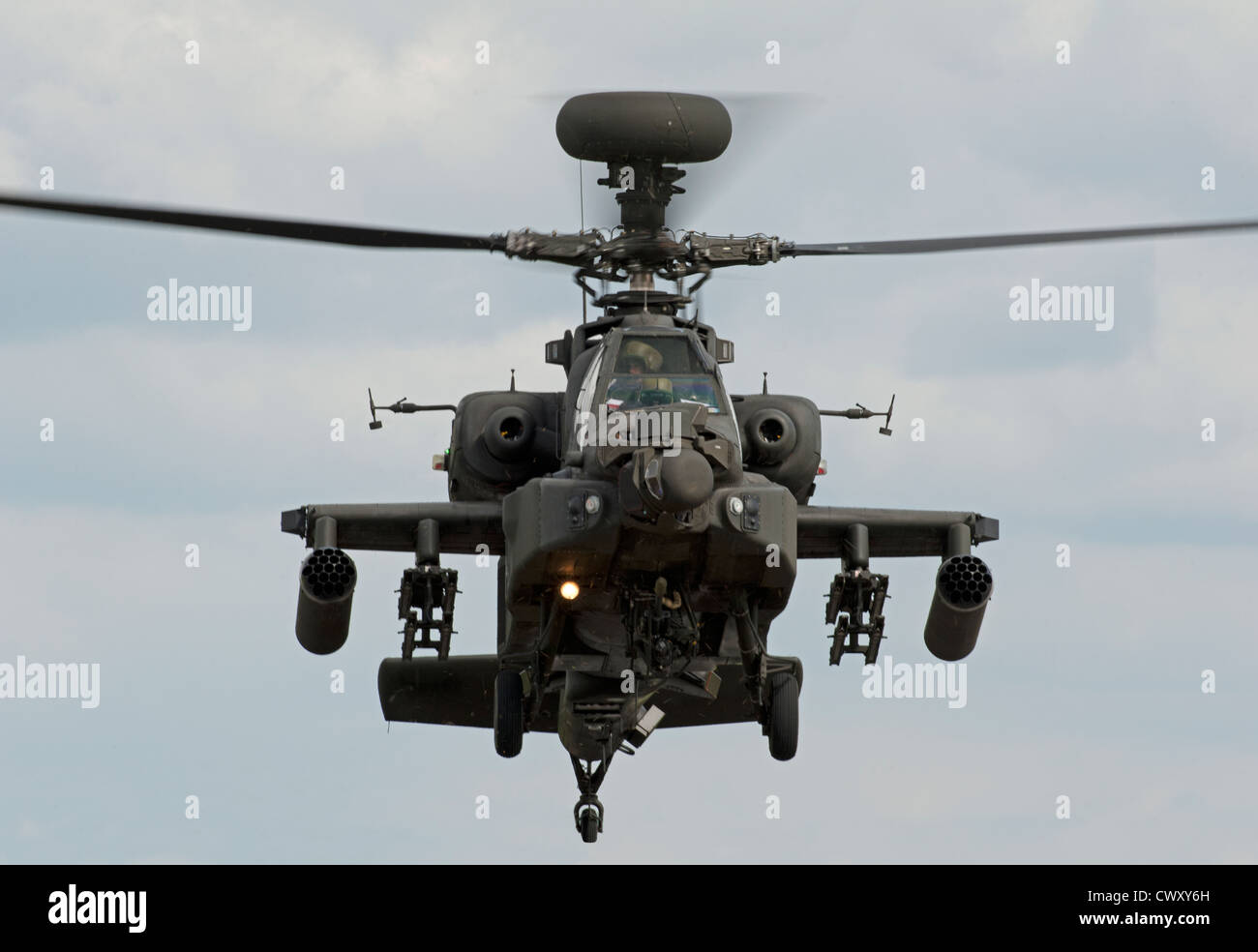 Military Army Air Corps WAH-64 Apache AH1 Helicopter at Halfpenny Green Airfield, Wolverhampton.  SCO 8386 Stock Photo