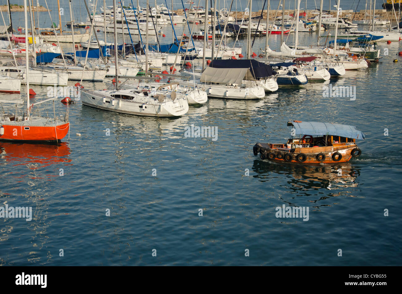 Chinese Junk in Hong Kong Stock Photo