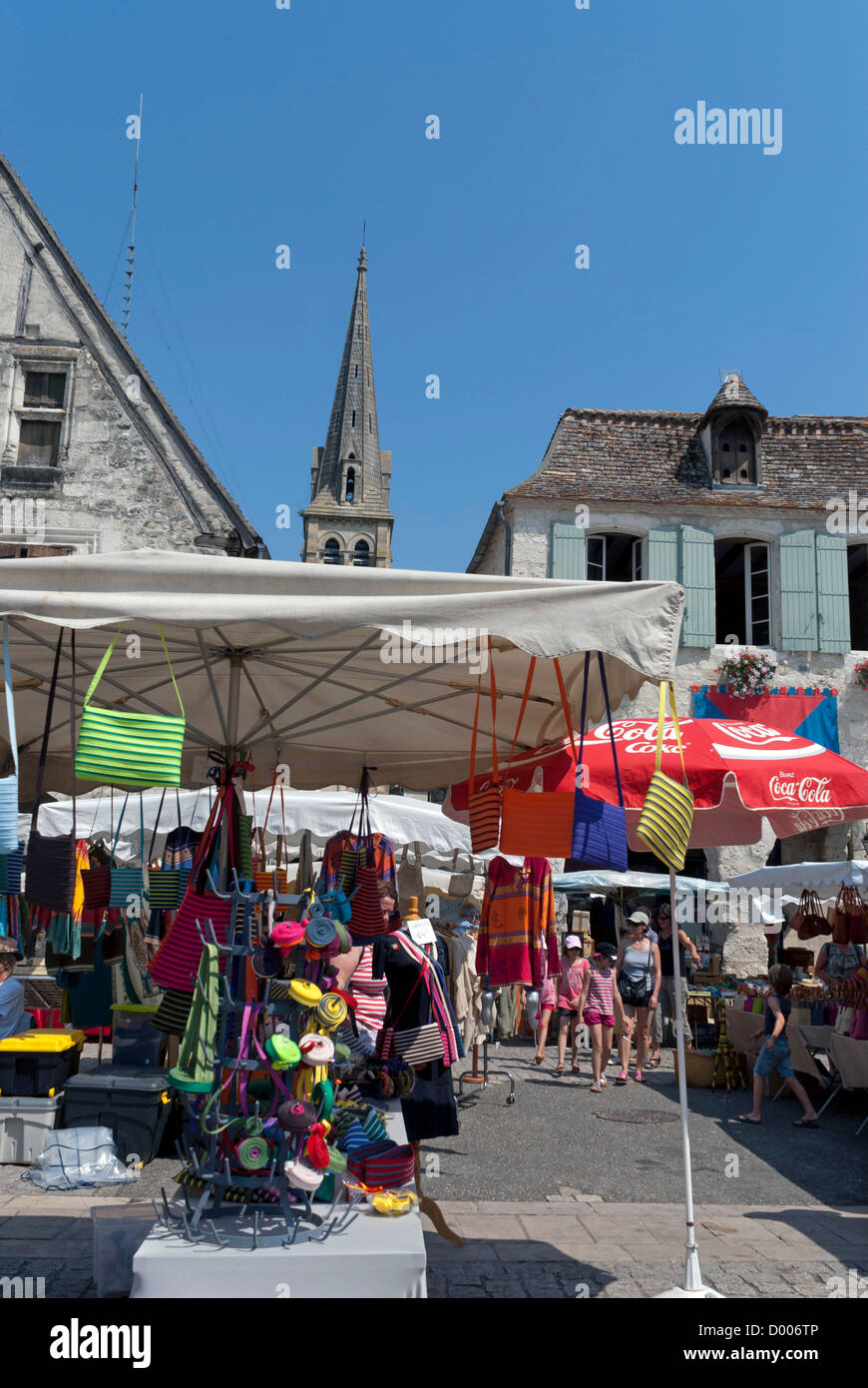 Market day in Eymet, a Bastide town in the Dordogne region of France Stock Photo