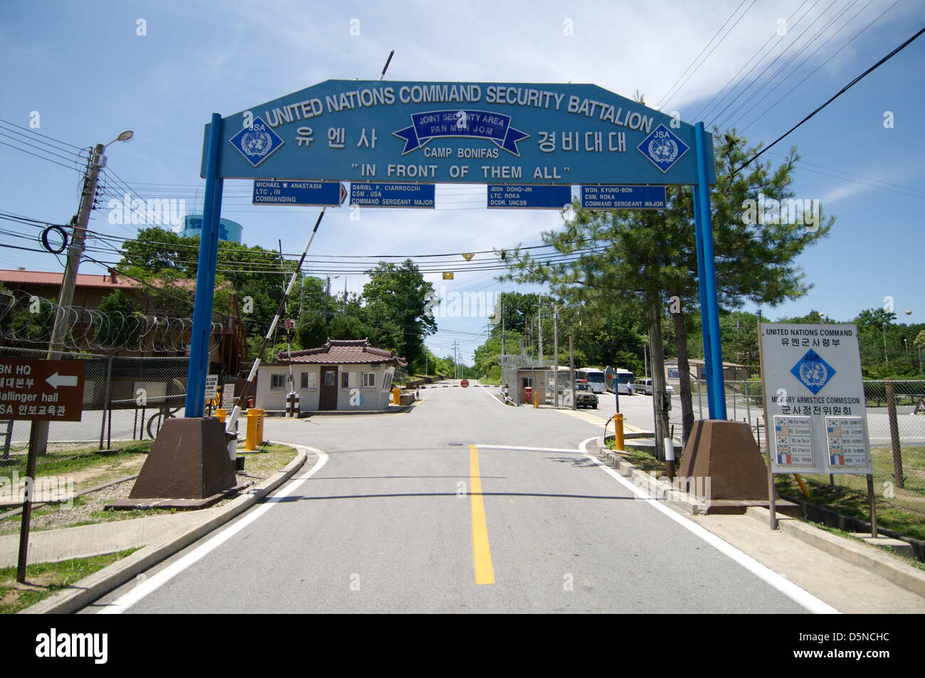 DMZ 비무장지대: South Korea Stock Photo