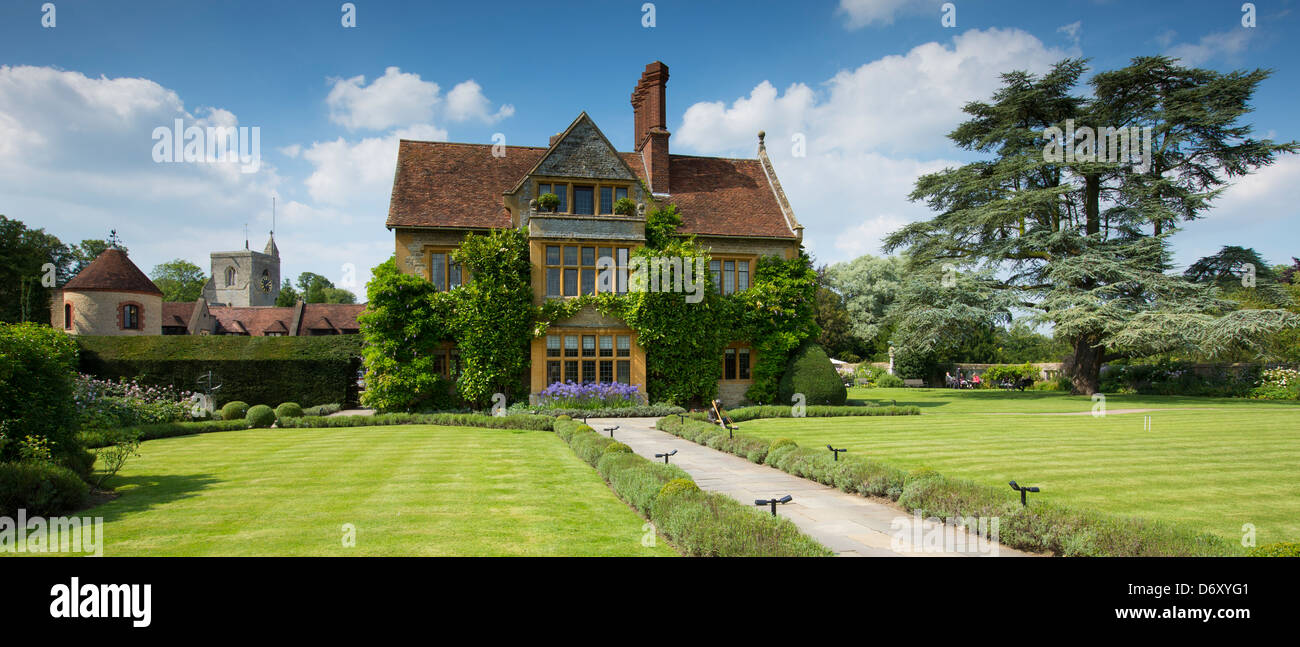 Le Manoir Aux Quat' Saisons luxury hotel founded by Raymond Blanc at Great Milton in Oxfordshire, UK Stock Photo