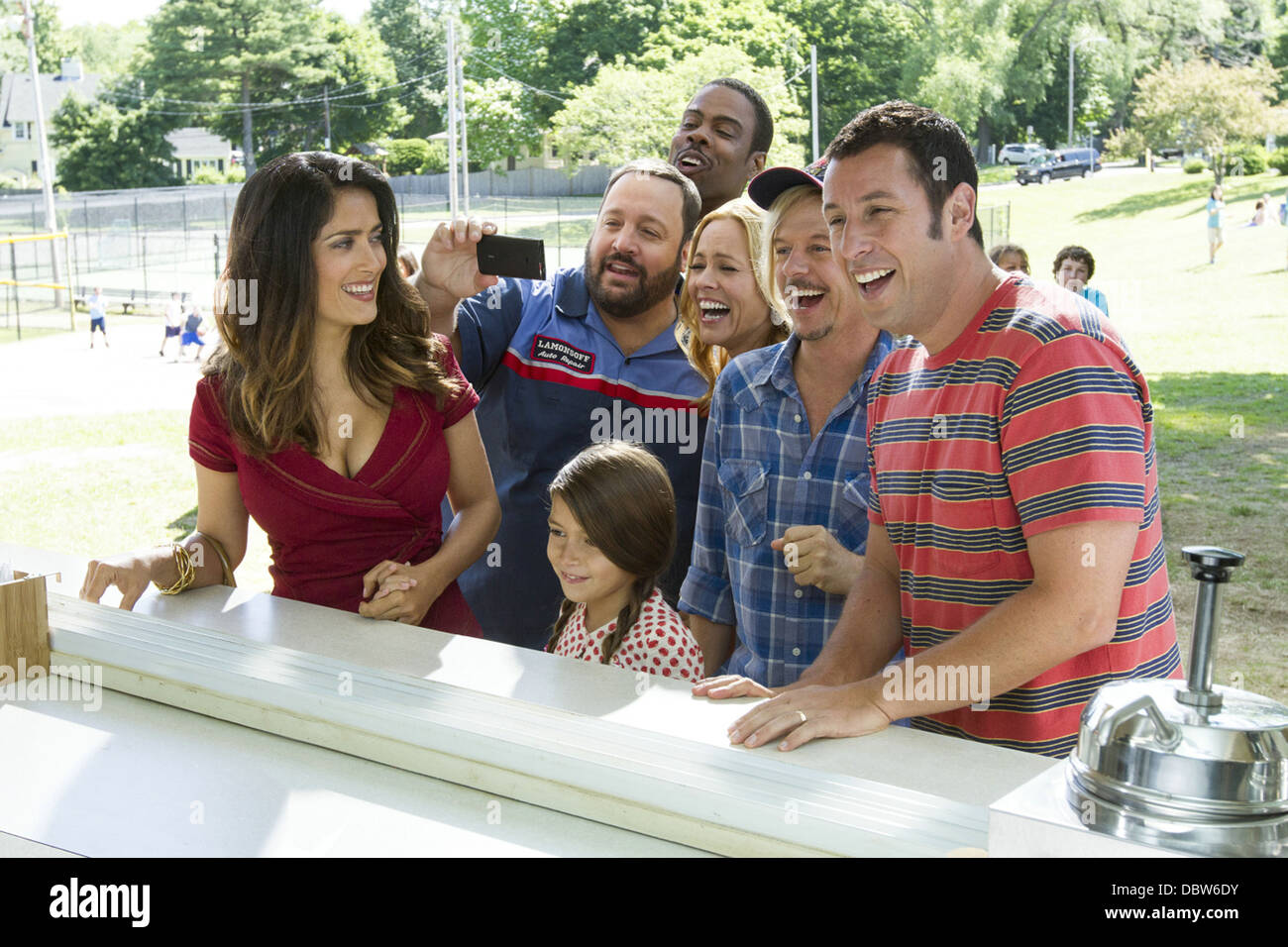 GROWN UPS 2 (2013) SALMA HAYEK KEVIN JAMES CHRIS ROCK MARIA BELLO DAVID SPADE ADAM SANDLER DENNIS DUGAN (DIR) 002 MOVIESTORE Stock Photo