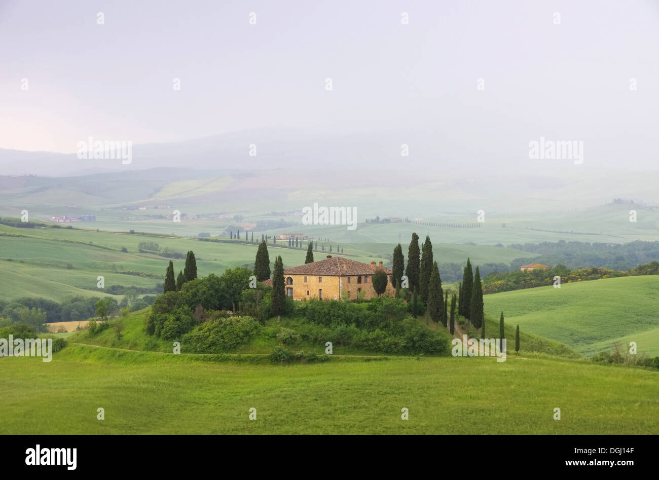 Toskana Haus im Nebel - Tuscany house in fog 13 Stock Photo