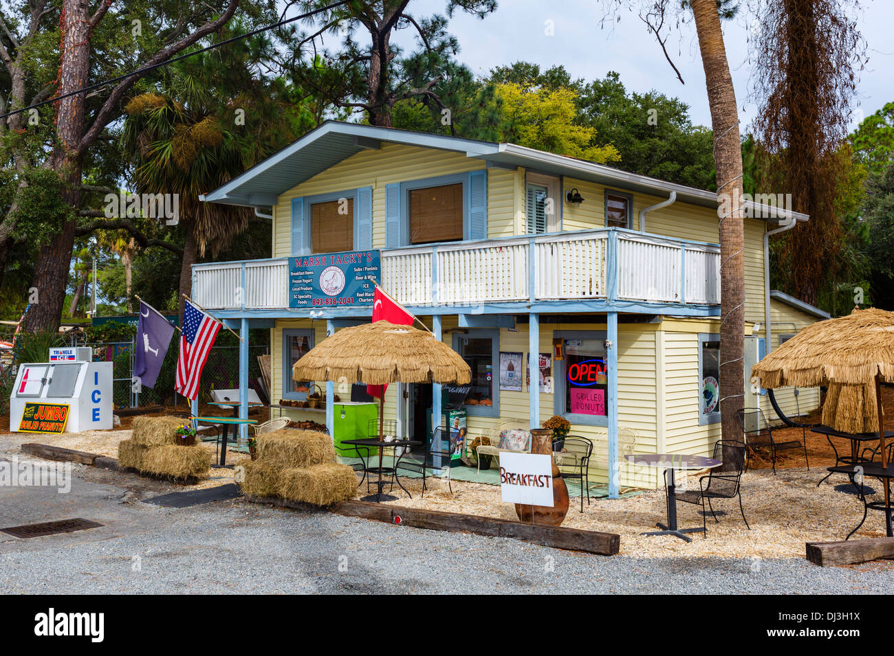 Marsh Tacky Market Cafe on St Helena Island, South Carolina, USA Stock Photo