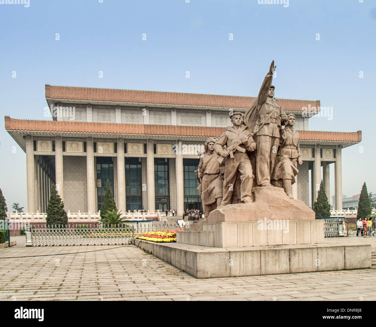 Beijing, China. 16th Oct, 2006. A heroic sculpture depicting workers, peasants and soldiers near the entrance to the Chairman Mao Memorial Hall, commonly known as the Mausoleum of Mao Zedong, his final resting place. This highly popular attraction is located in Tiananmen Square in Beijing, the capital of the Peoples Republic of China © Arnold Drapkin/ZUMAPRESS.com/Alamy Live News Stock Photo