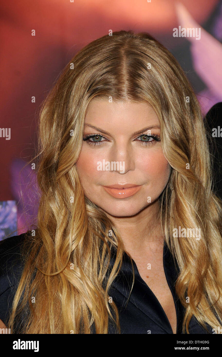 Fergie at an In Store Appearance to promote the M.A.C. Aids Fund. M.A.C. Cosmetics North Robertson, Los Angeles, CA. 03-05-09 Stock Photo