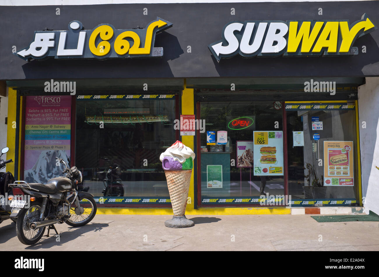 India, Tamil Nadu State, Chennai (Madras), the fast food restaurant Subway Stock Photo