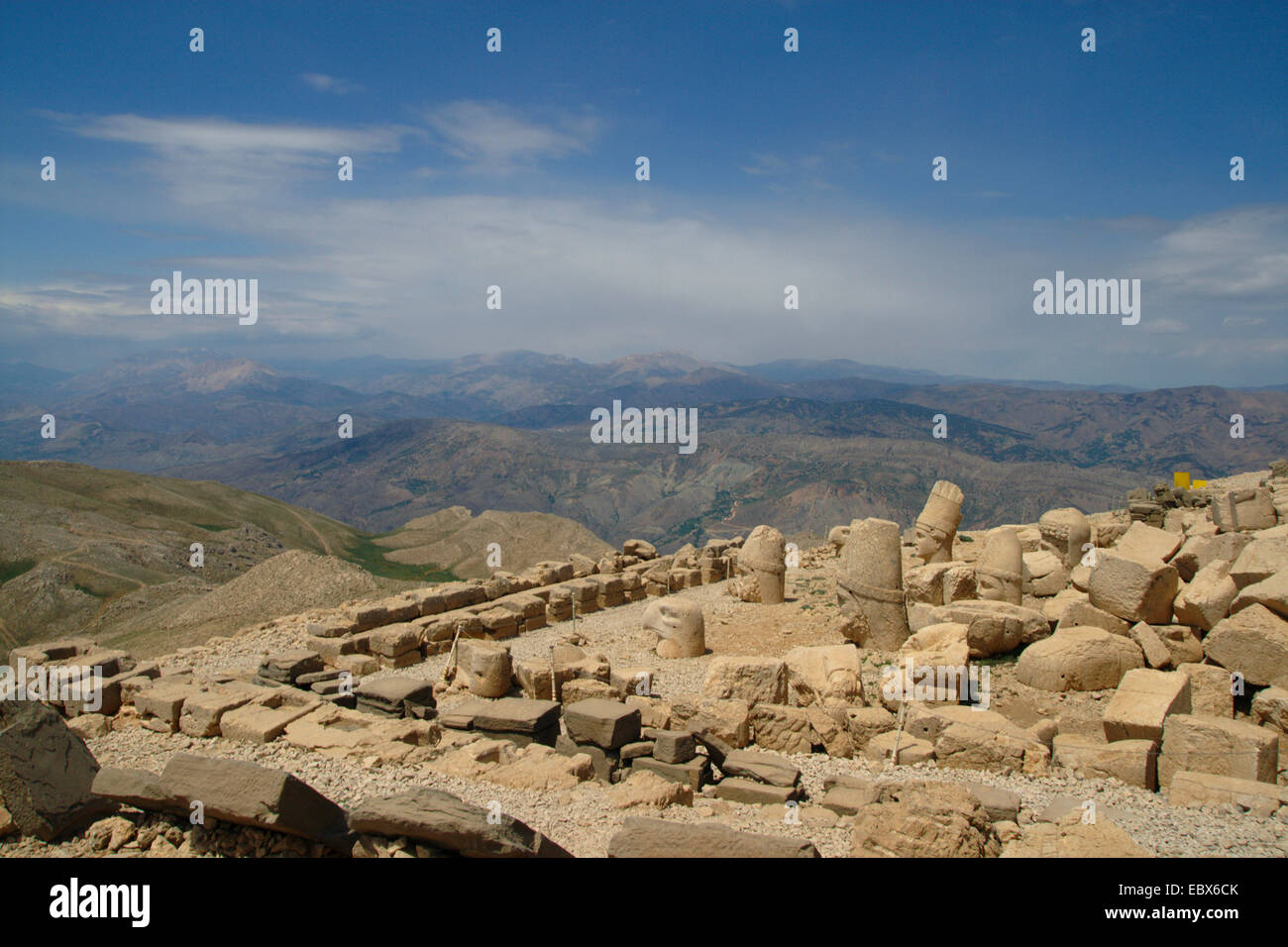 free-standing heads of over-size statues of kings and deities at the ancient sanctum and tomb at Mount Nemrut, Turkey, Anatolia, Taurusgebirge Stock Photo