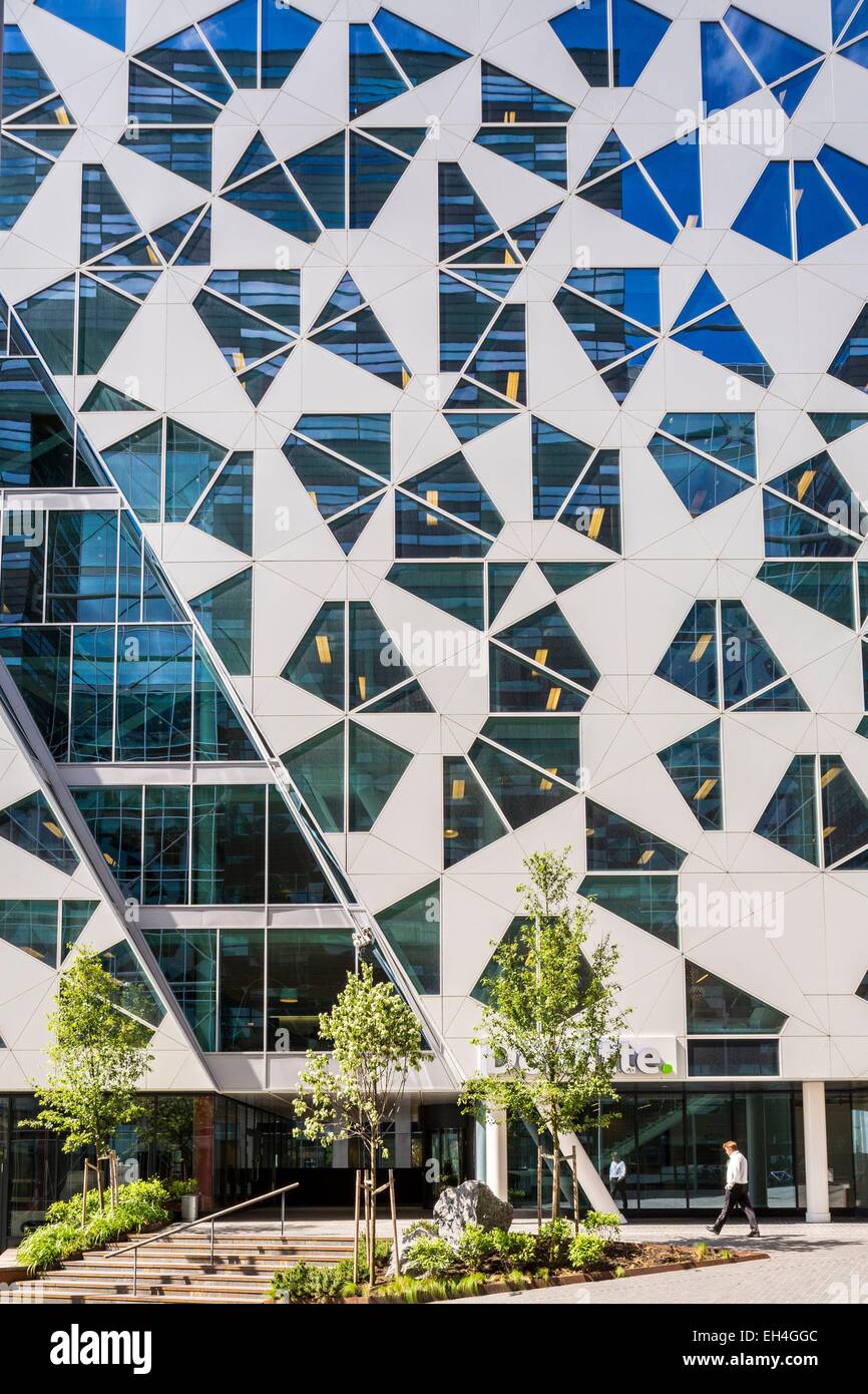 Norway, Oslo, Bj°rvika district, set of buildings called Barcode, Deloitte building designed by the Norwegian architectural firm Sn°hetta Stock Photo