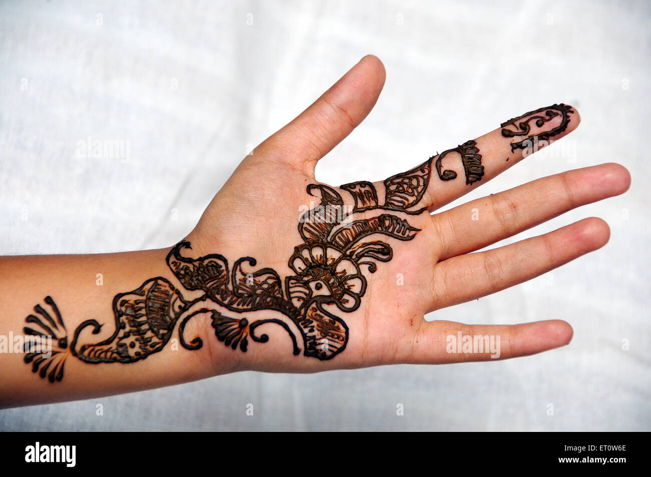 Mehendi design hi-res stock photography and images - Alamy